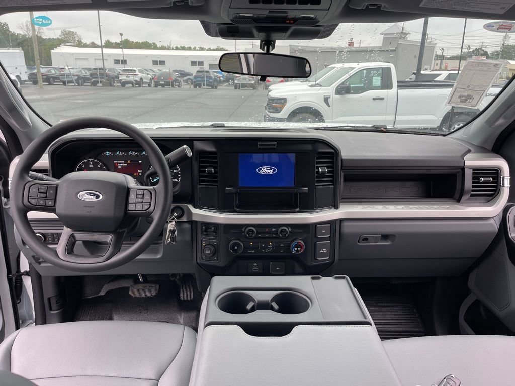 New 2025 Ford F350 XL w/ XL Chrome Package image 8