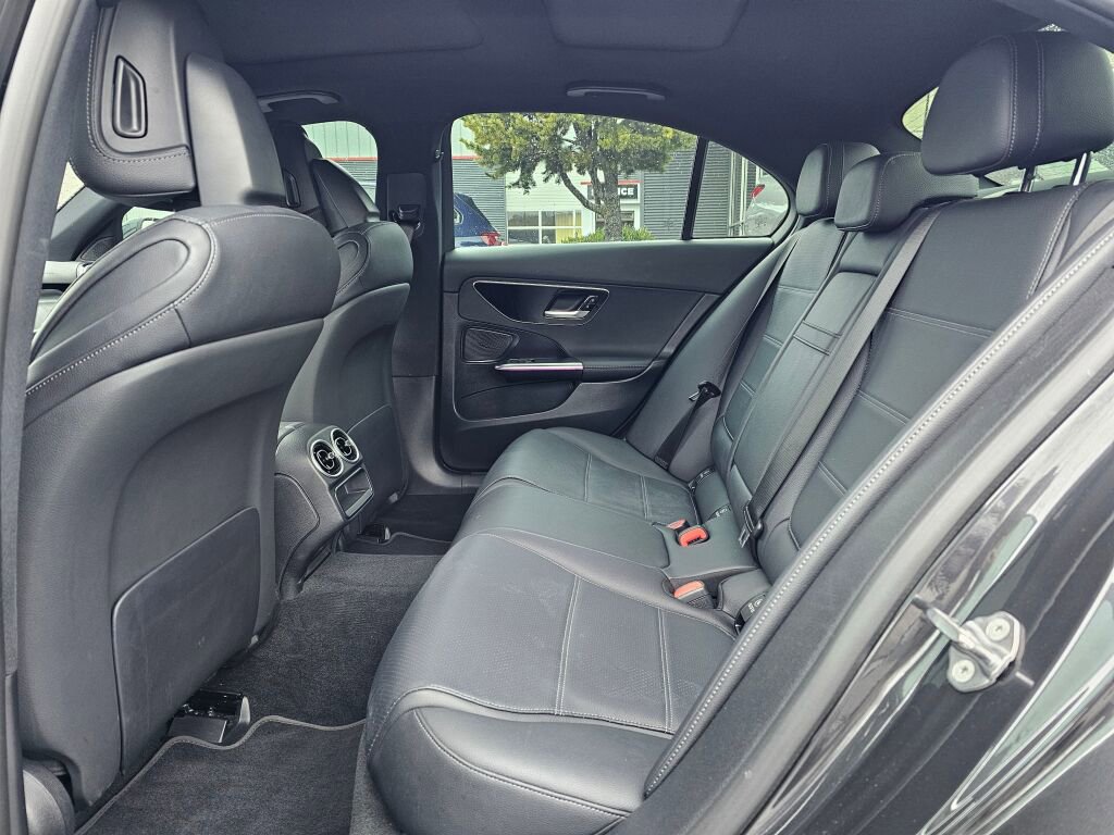 Used 2023 Mercedes-Benz C 300 Sedan w/ Exclusive Trim Package image 18