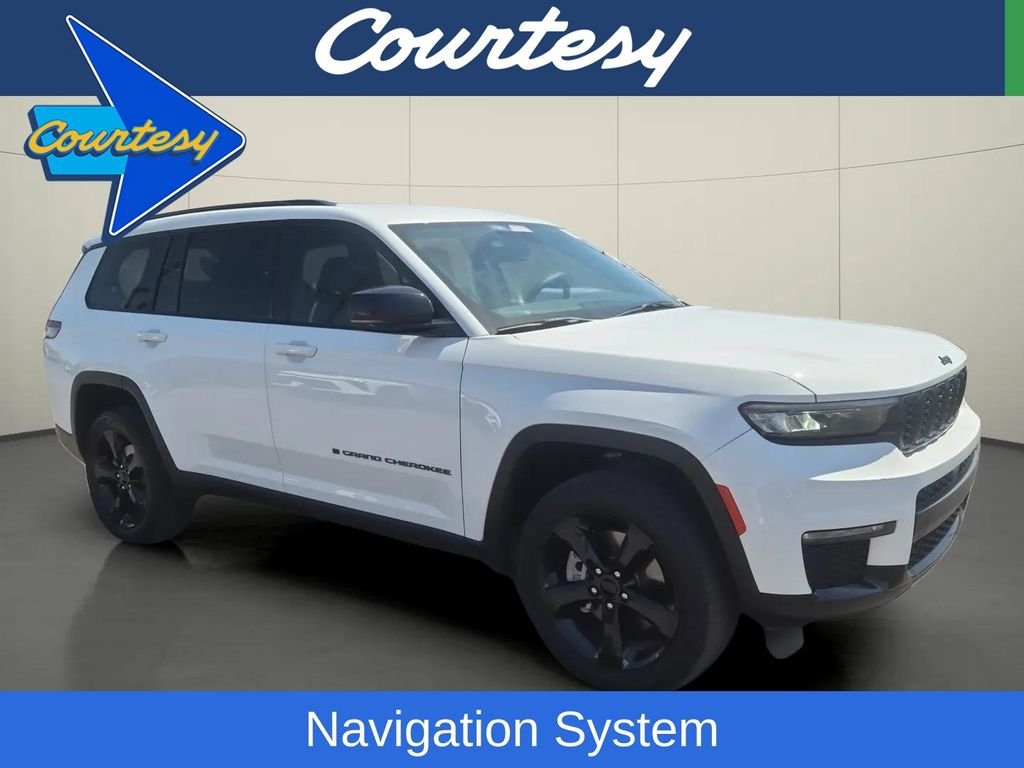 Used 2023 Jeep Grand Cherokee L Limited w/ Black Appearance Package AWD/4WD image 1