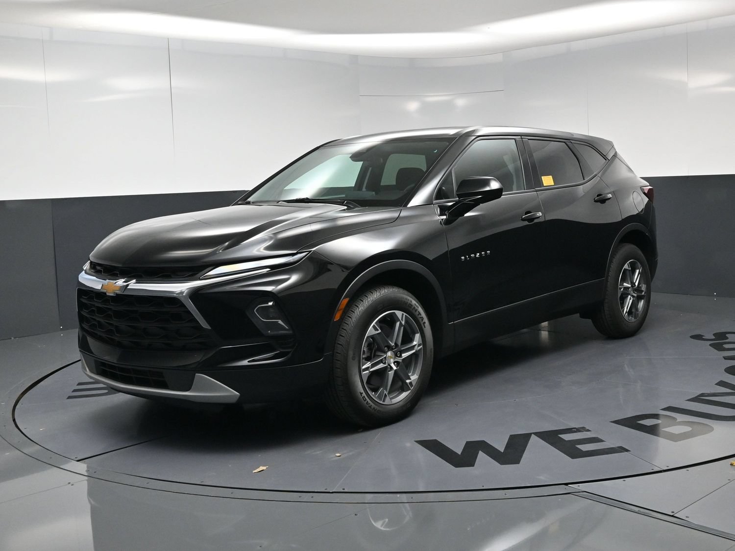 Used 2026 Chevrolet Blazer LT FWD image 5