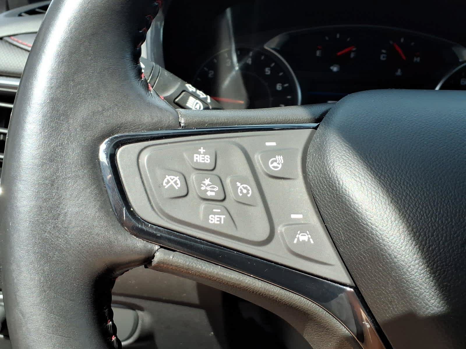 Used 2022 Chevrolet Equinox RS w/ RS Leather Package AWD/4WD image 15