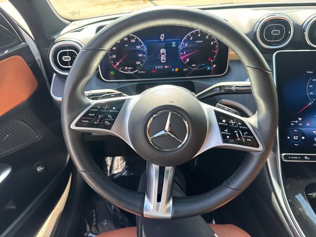 Used 2025 Mercedes-Benz C 300 4MATIC Sedan image 32