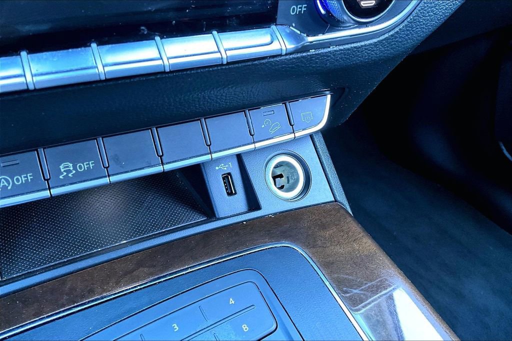 Used 2019 Audi Q5 2.0T Premium image 16