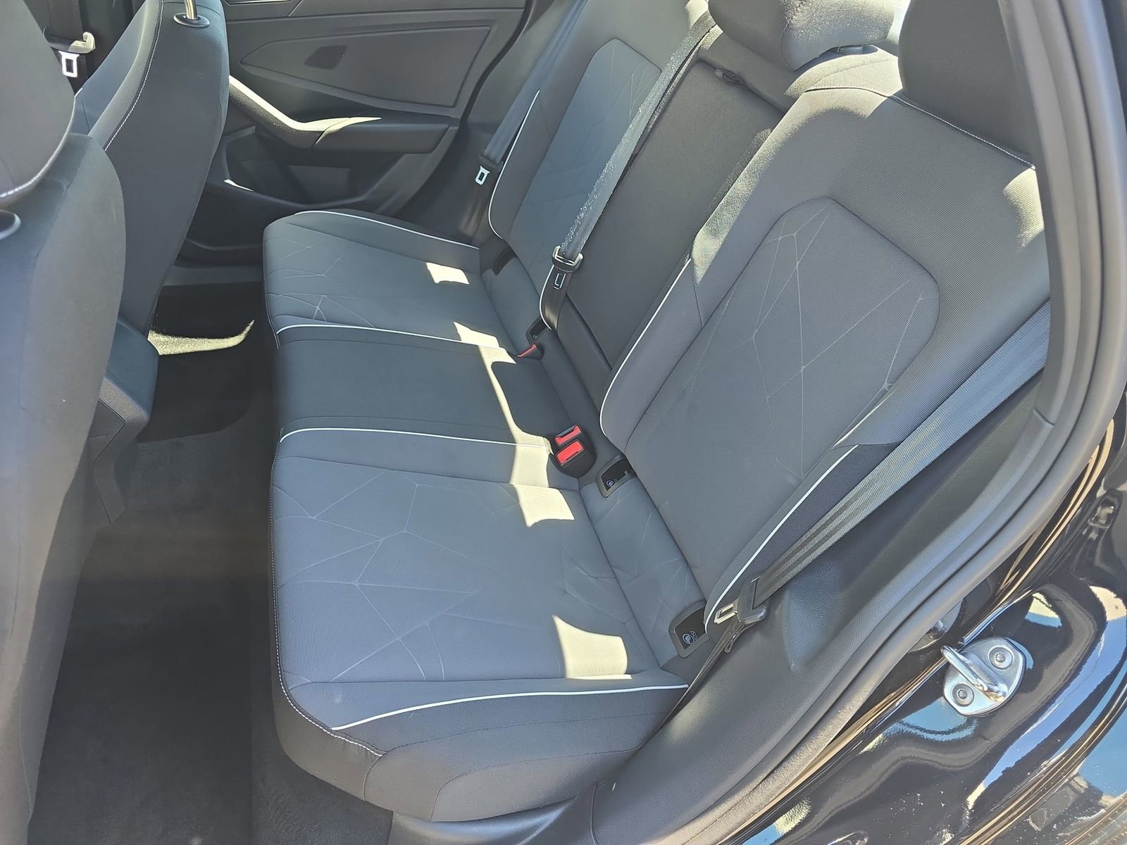 Used 2025 Volkswagen Jetta Sport FWD image 17