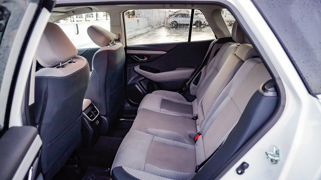 Used 2025 Subaru Outback Premium image 23