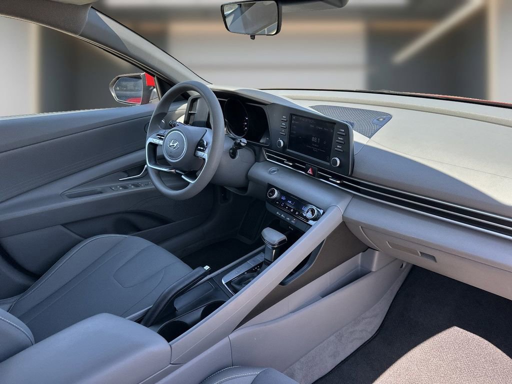 Certified 2023 Hyundai Elantra SEL image 6