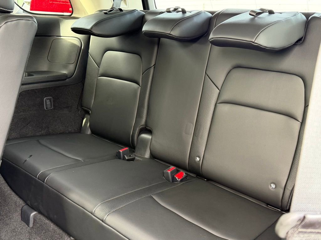 Used 2025 Nissan Pathfinder SL w/ Cargo Package FWD image 17