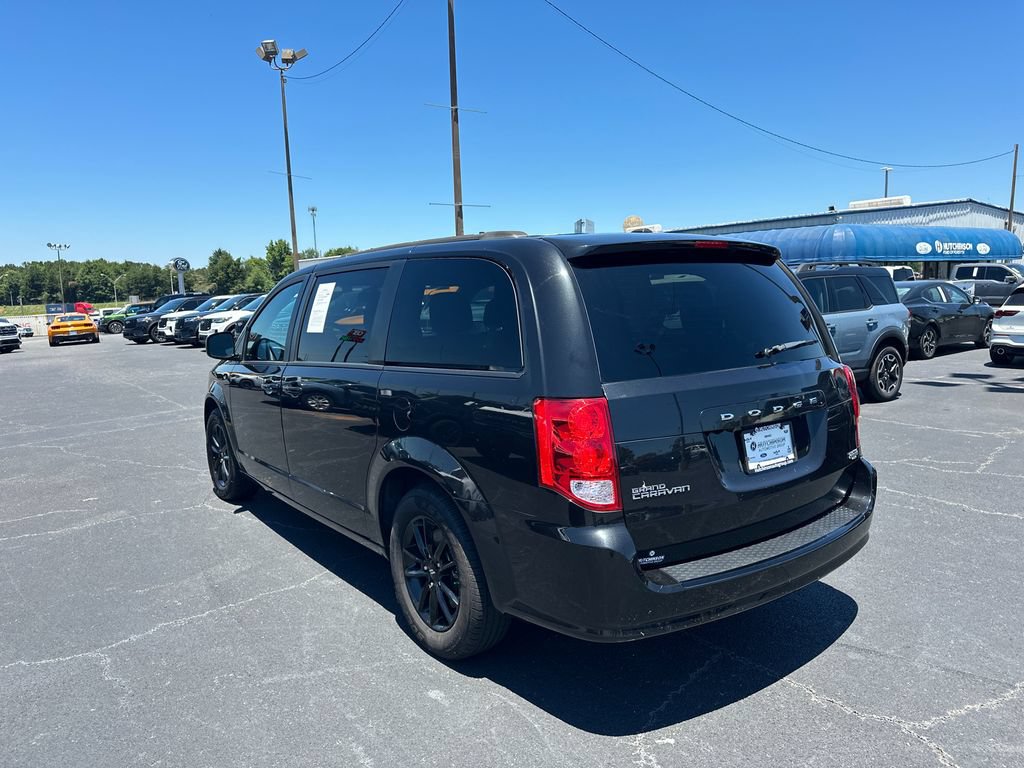 Used 2020 Dodge Grand Caravan SE FWD image 5