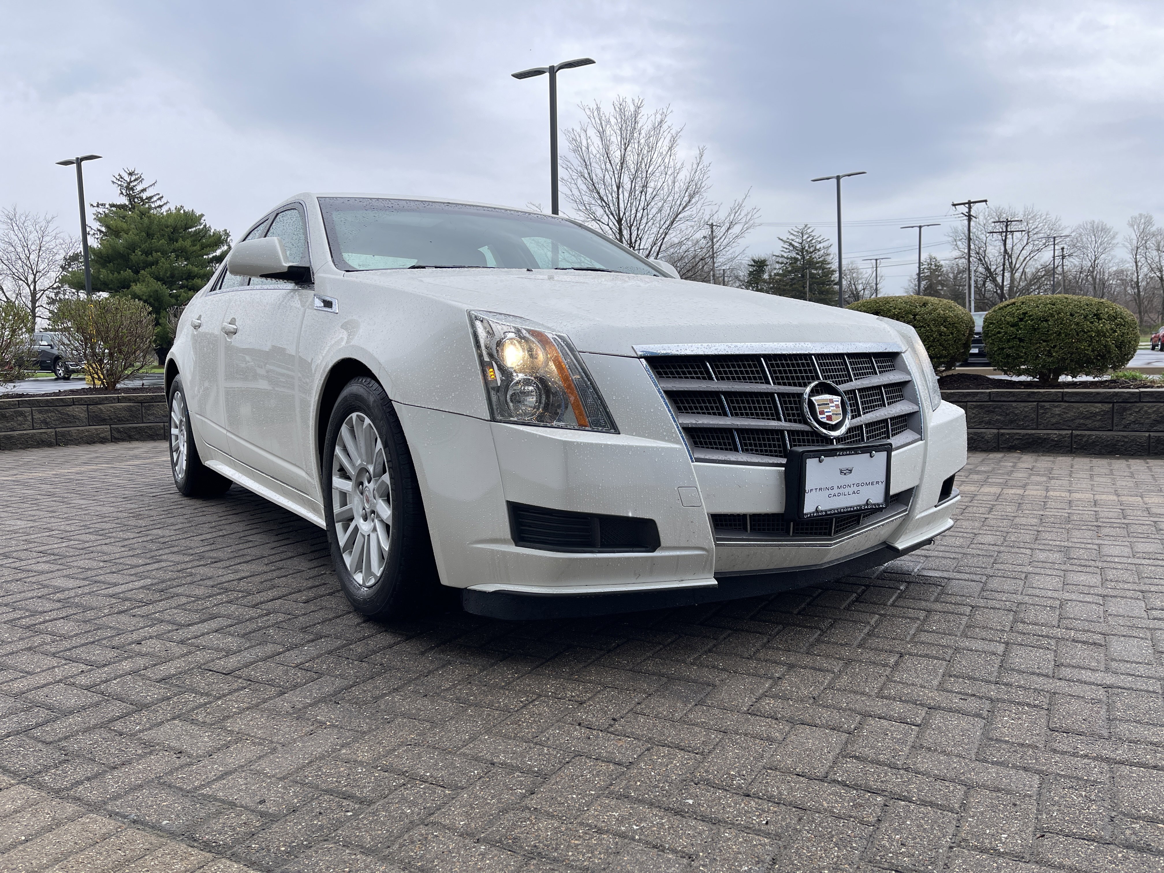 Used 2011 Cadillac CTS Luxury image 7
