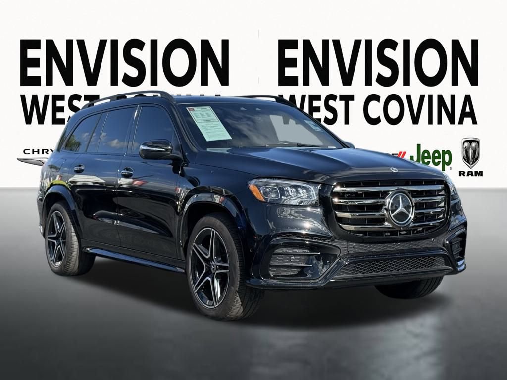 Used 2025 Mercedes-Benz GLS 450 4MATIC image 2