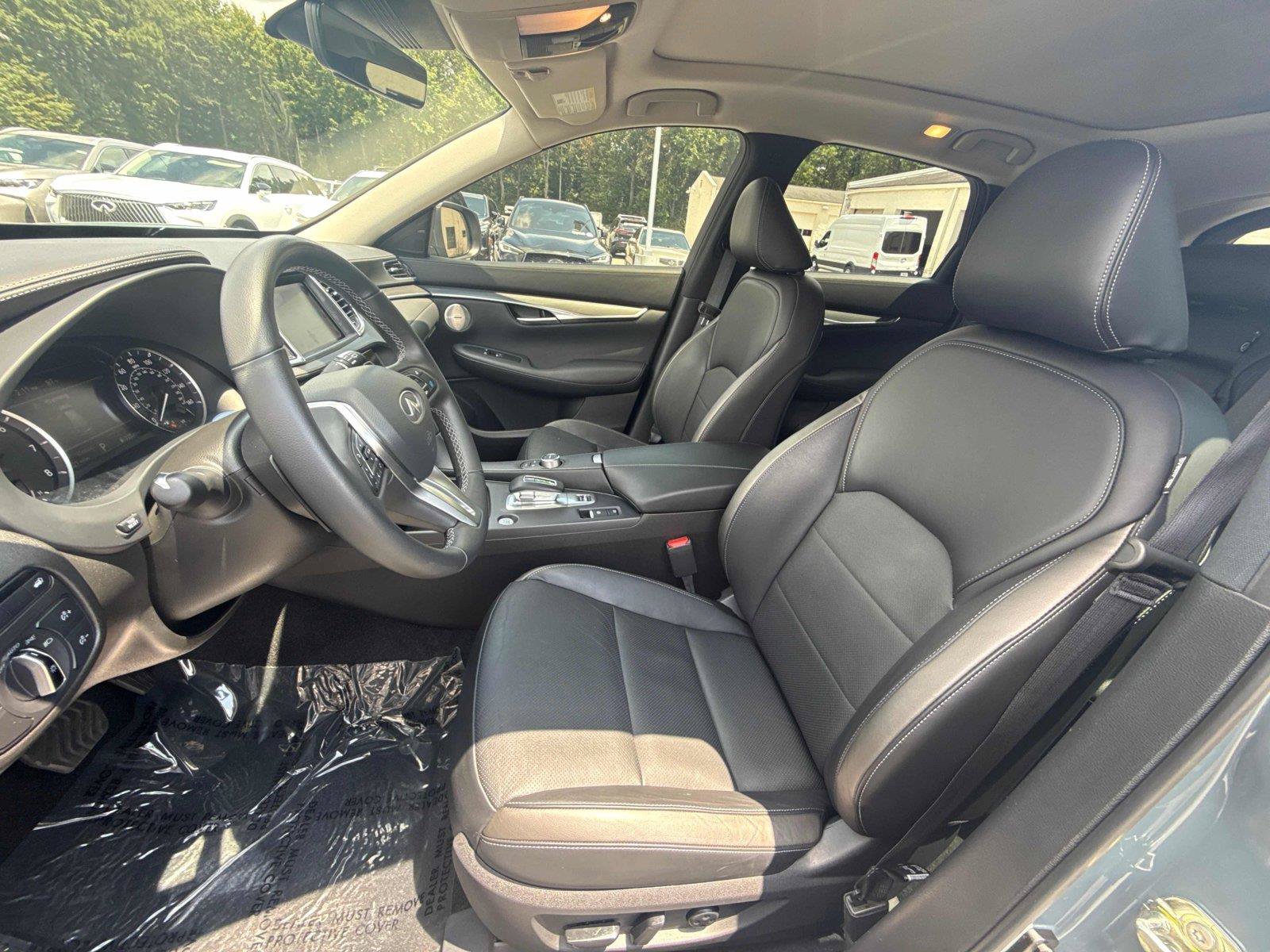 Used 2025 INFINITI QX50 Luxe AWD/4WD image 11