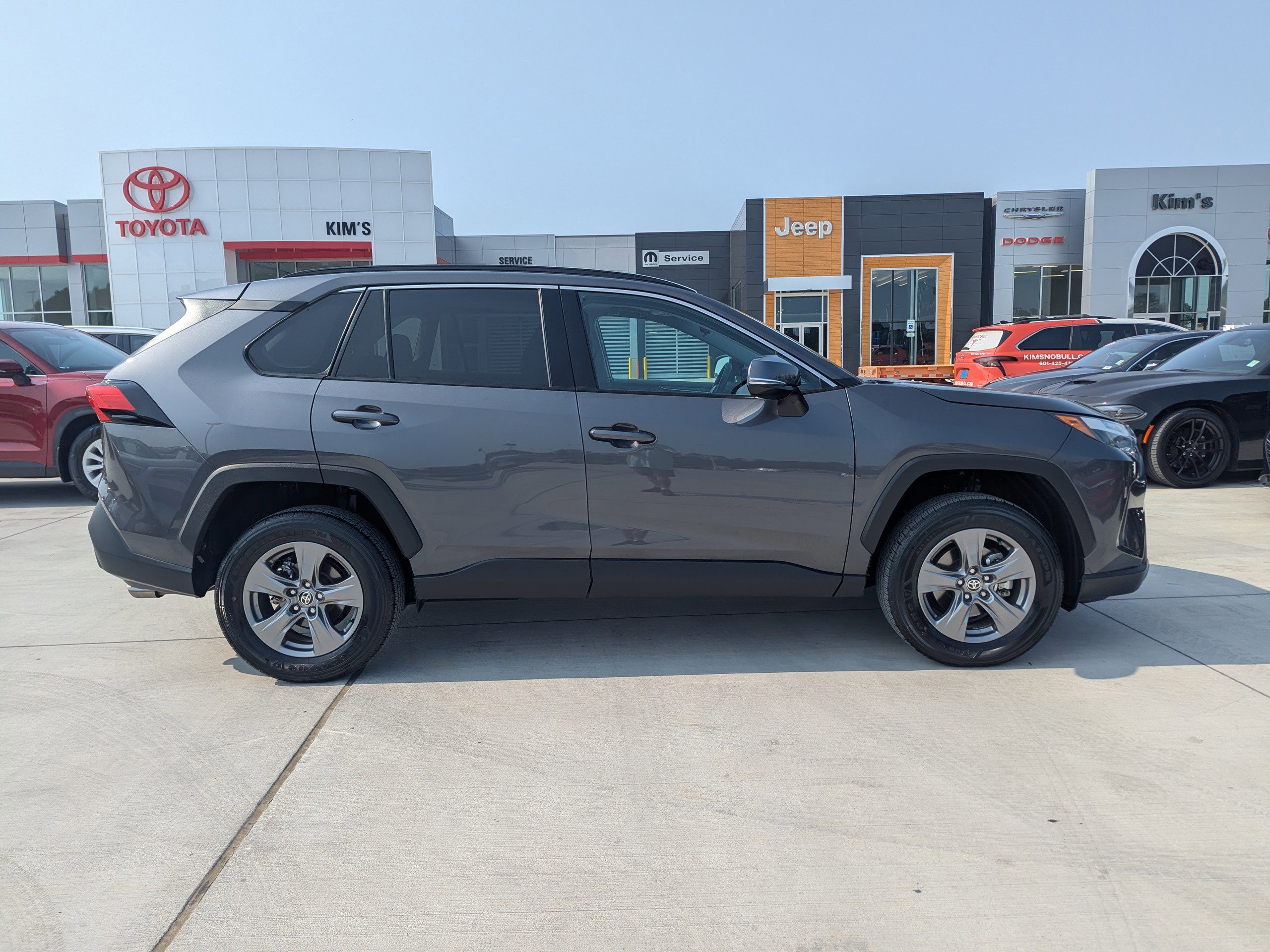 Certified 2024 Toyota RAV4 XLE w/ Convenience Package image 2