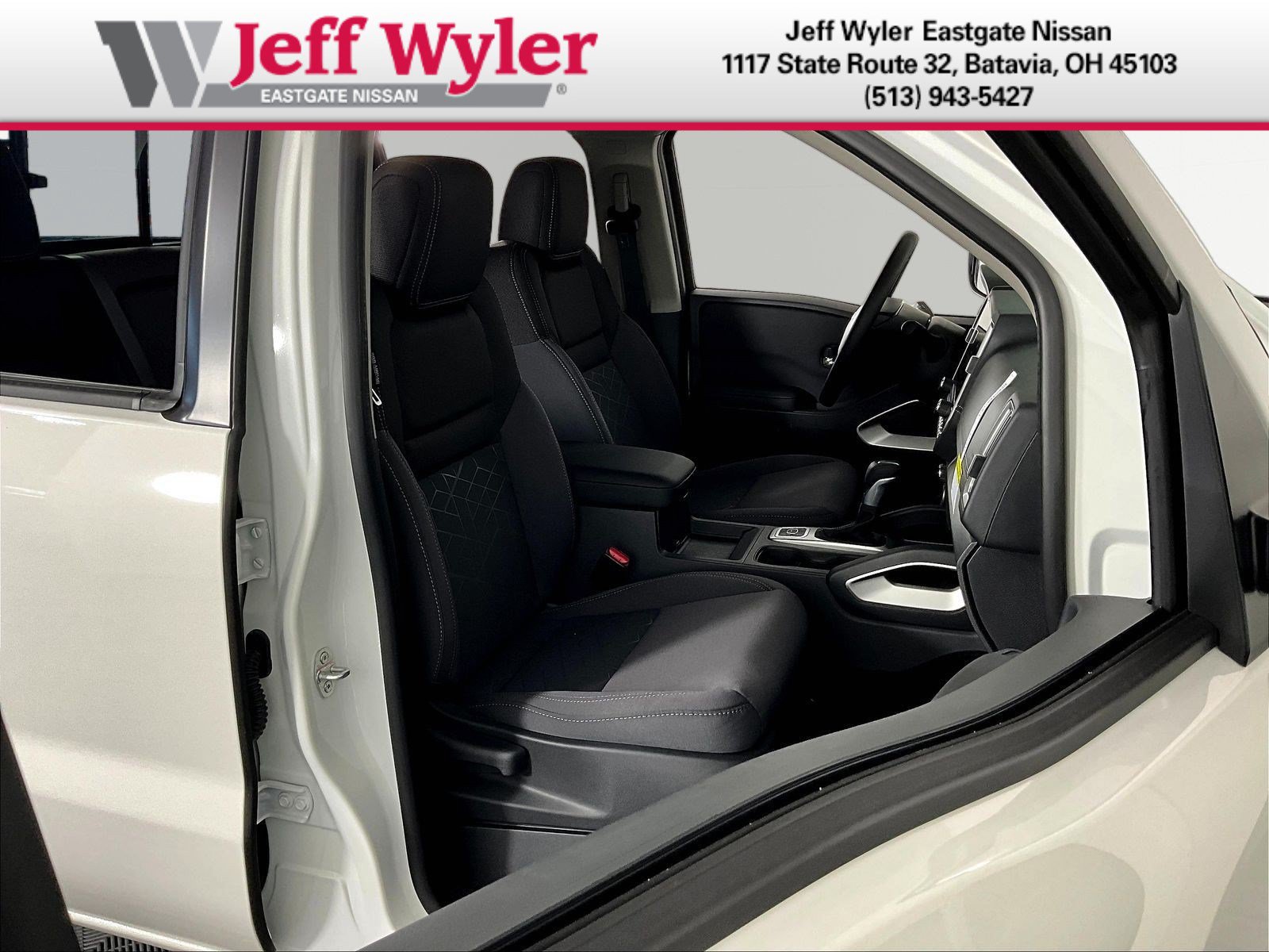 New 2026 Nissan Frontier SV w/ Tow Package AWD/4WD image 18