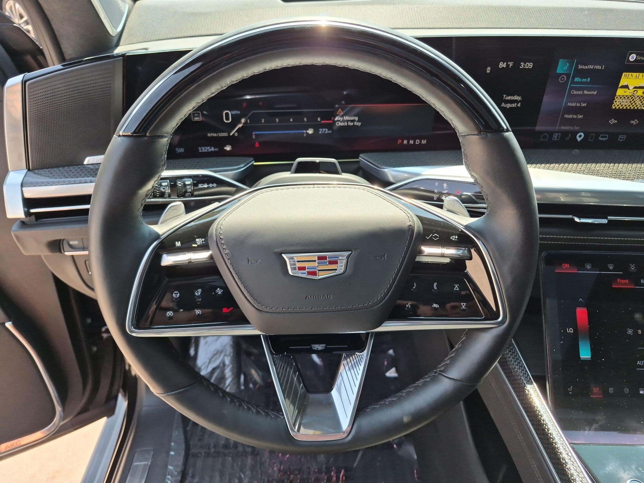 Certified 2025 Cadillac Escalade ESV V AWD/4WD image 17
