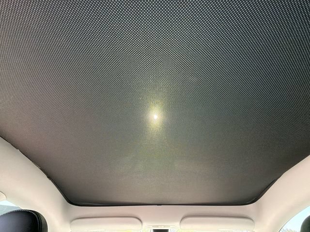 Used 2025 Tesla Model Y Long Range RWD image 23