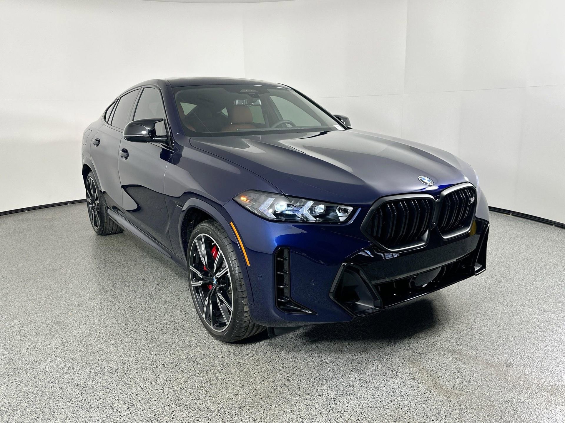 New 2026 BMW X6 M60i image 3
