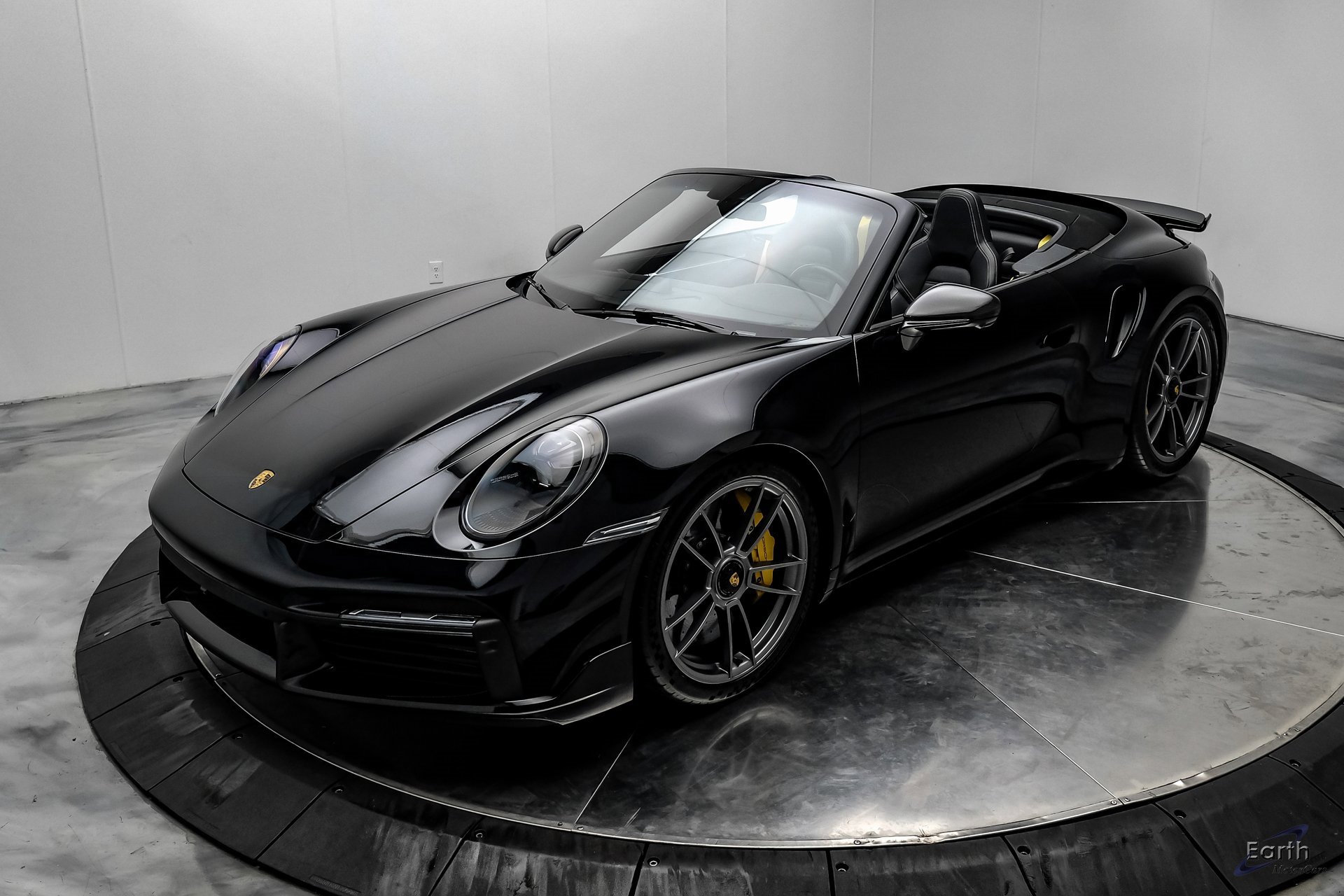Used 2022 Porsche 911 Turbo S image 5