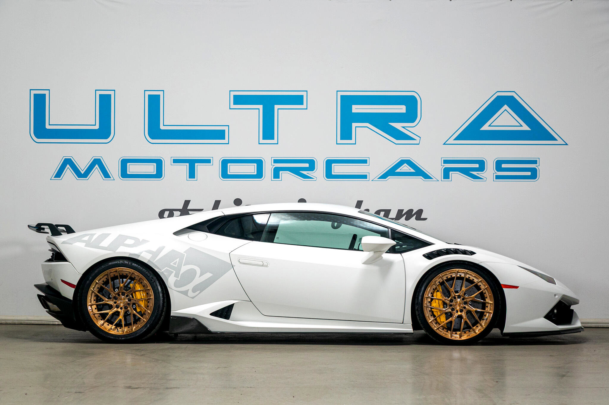 Used 2015 Lamborghini Huracan LP 610-4 image 7