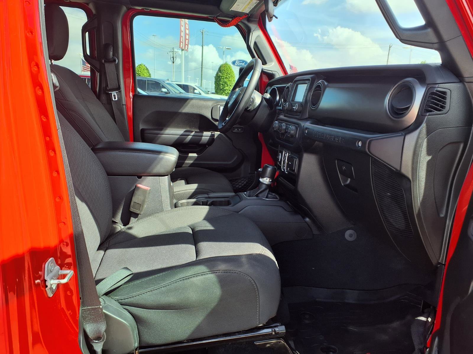Used 2019 Jeep Wrangler Unlimited Sport S AWD/4WD image 7