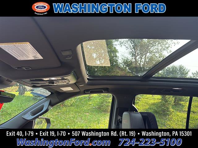 Used 2024 Chevrolet Tahoe High Country w/ Advanced Technology Package AWD/4WD image 15