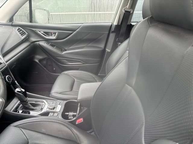 Used 2023 Subaru Forester Touring AWD/4WD image 4