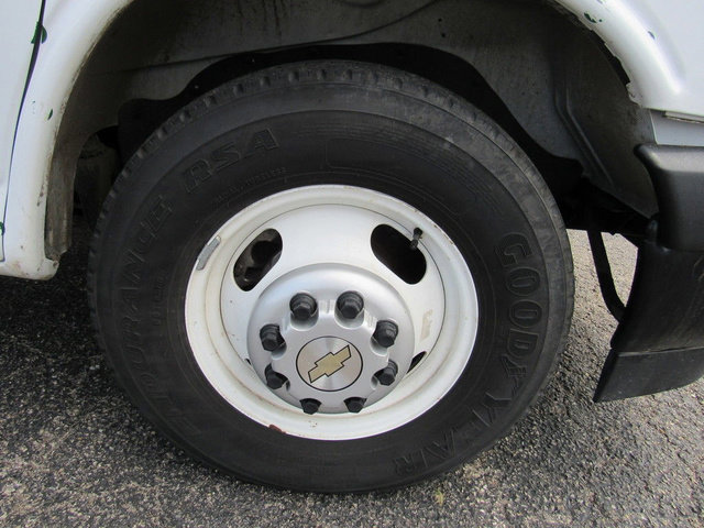 Used 2024 Chevrolet Express 3500 w/ Power Convenience Package RWD image 10