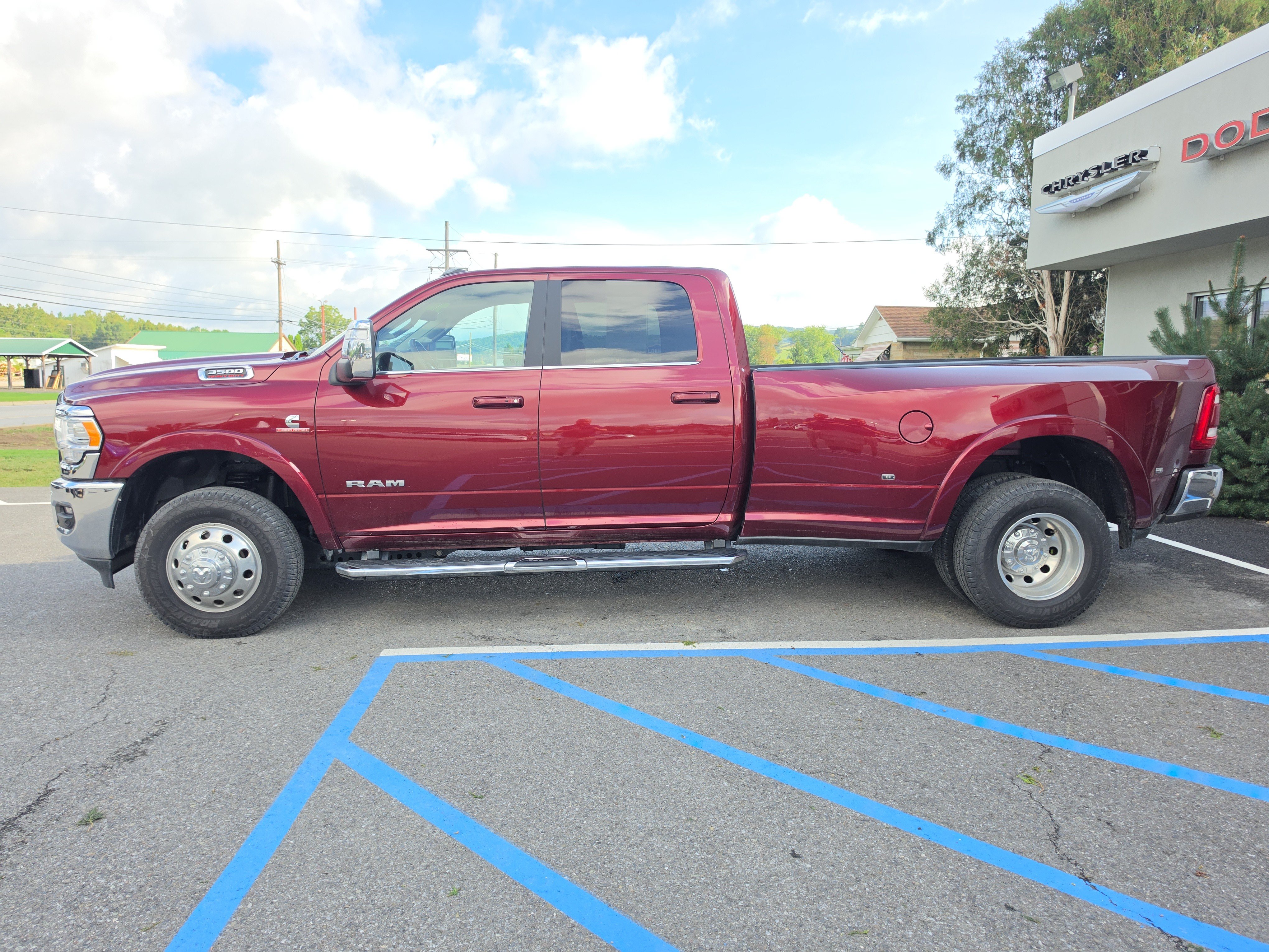 Used 2024 RAM 3500 Limited w/ Safety Group AWD/4WD image 7
