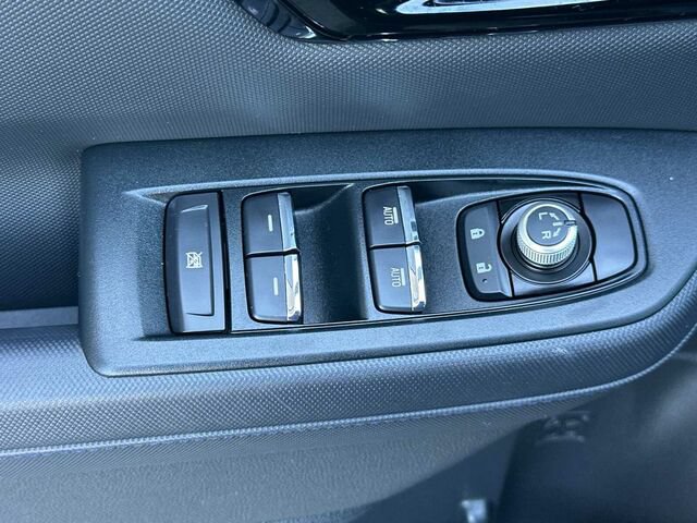 Used 2025 Subaru Forester Limited w/ Popular Package #2 AWD/4WD image 13