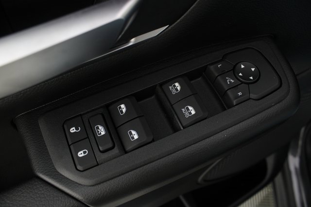 New 2025 RAM 1500 4x4 Crew Cab image 14