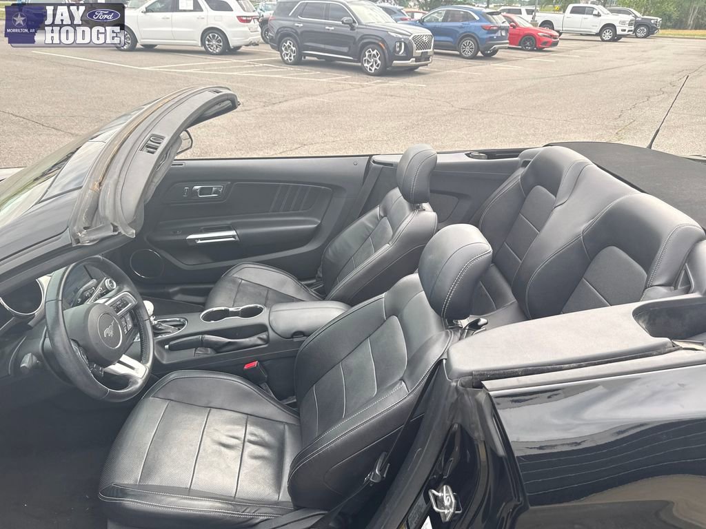 Used 2017 Ford Mustang Premium RWD image 33