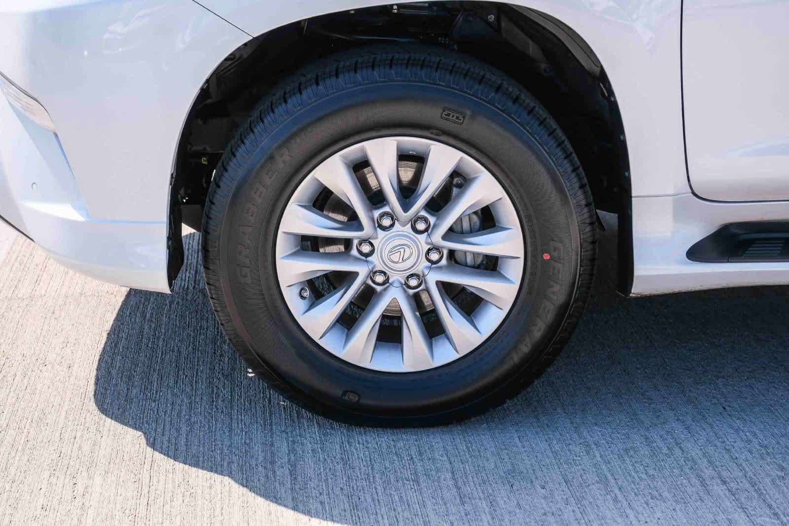 Used 2023 Lexus GX 460 Premium w/ Premium Plus Package AWD/4WD image 10