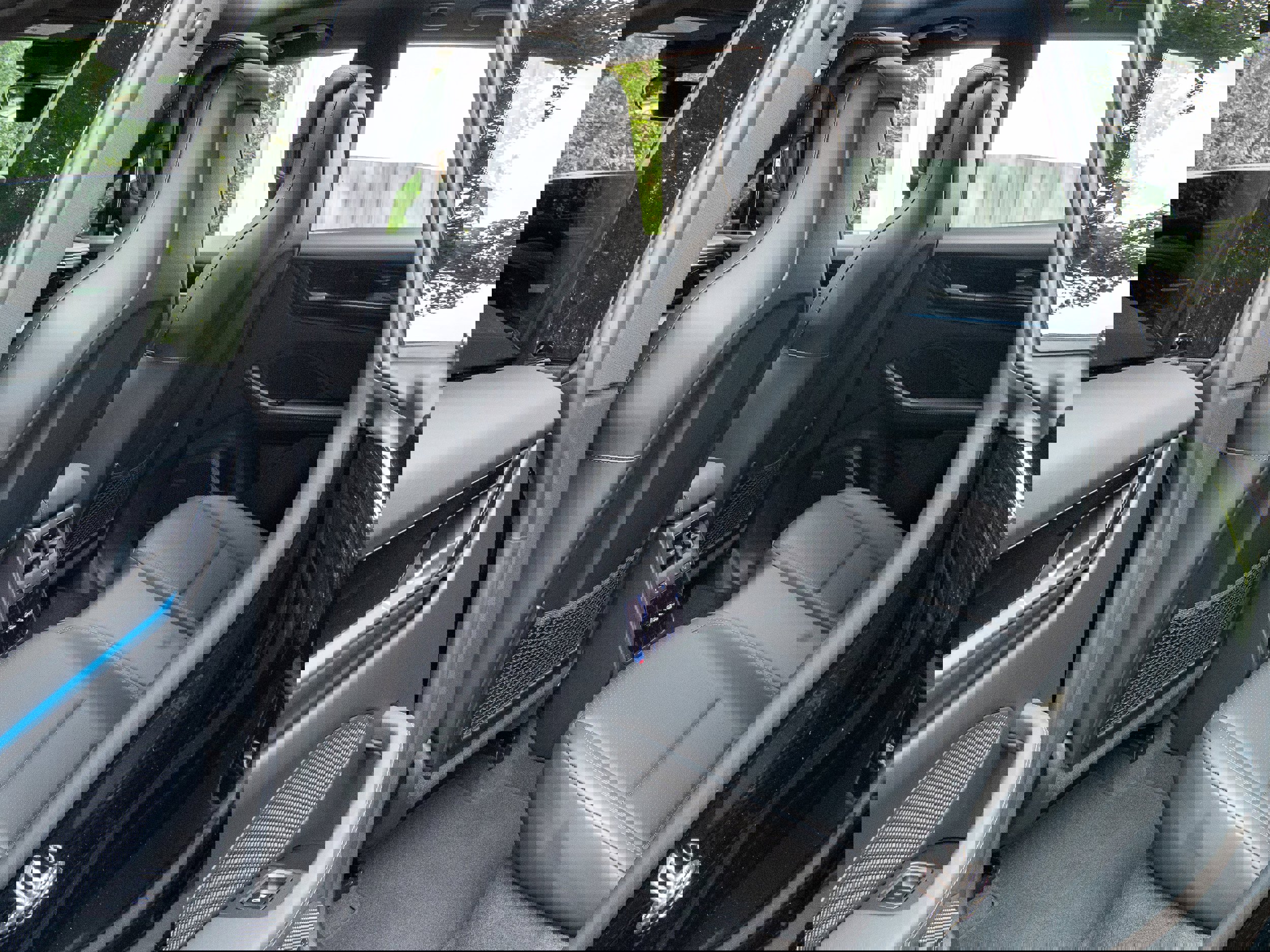 New 2025 Porsche Macan 4 Electric image 30