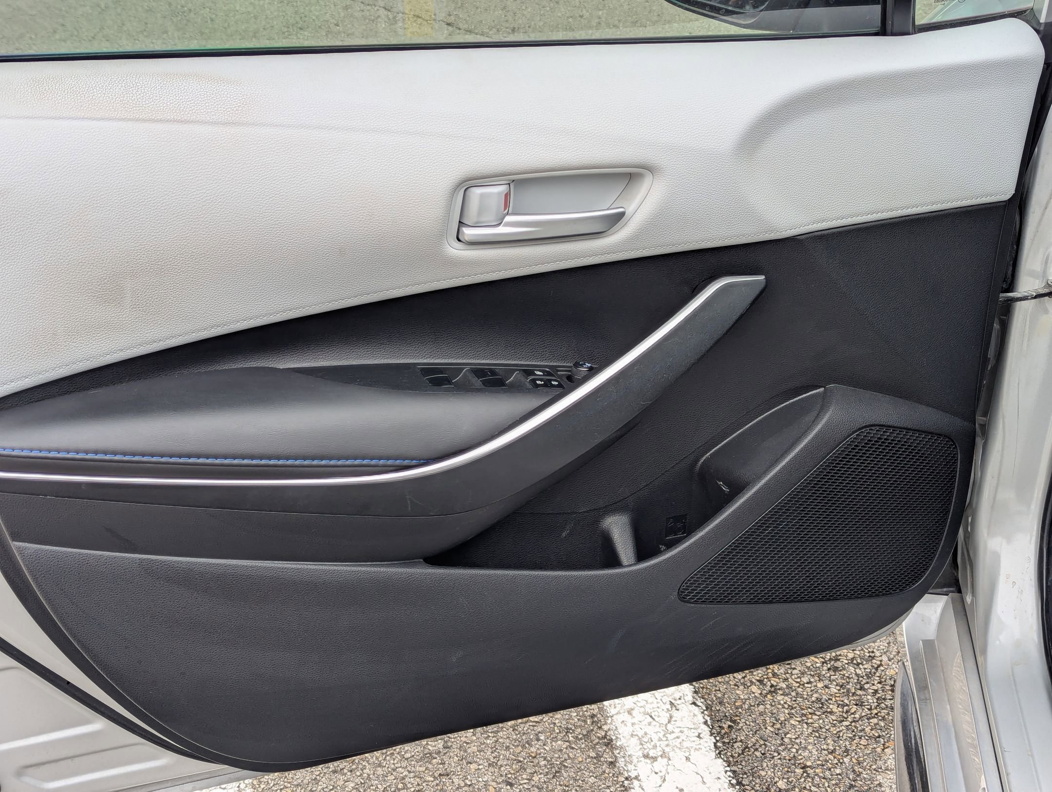 Used 2020 Toyota Corolla SE image 11