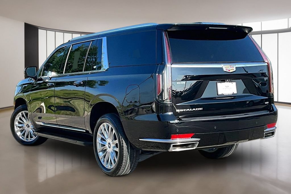 Used 2023 Cadillac Escalade ESV Premium Luxury AWD/4WD image 12