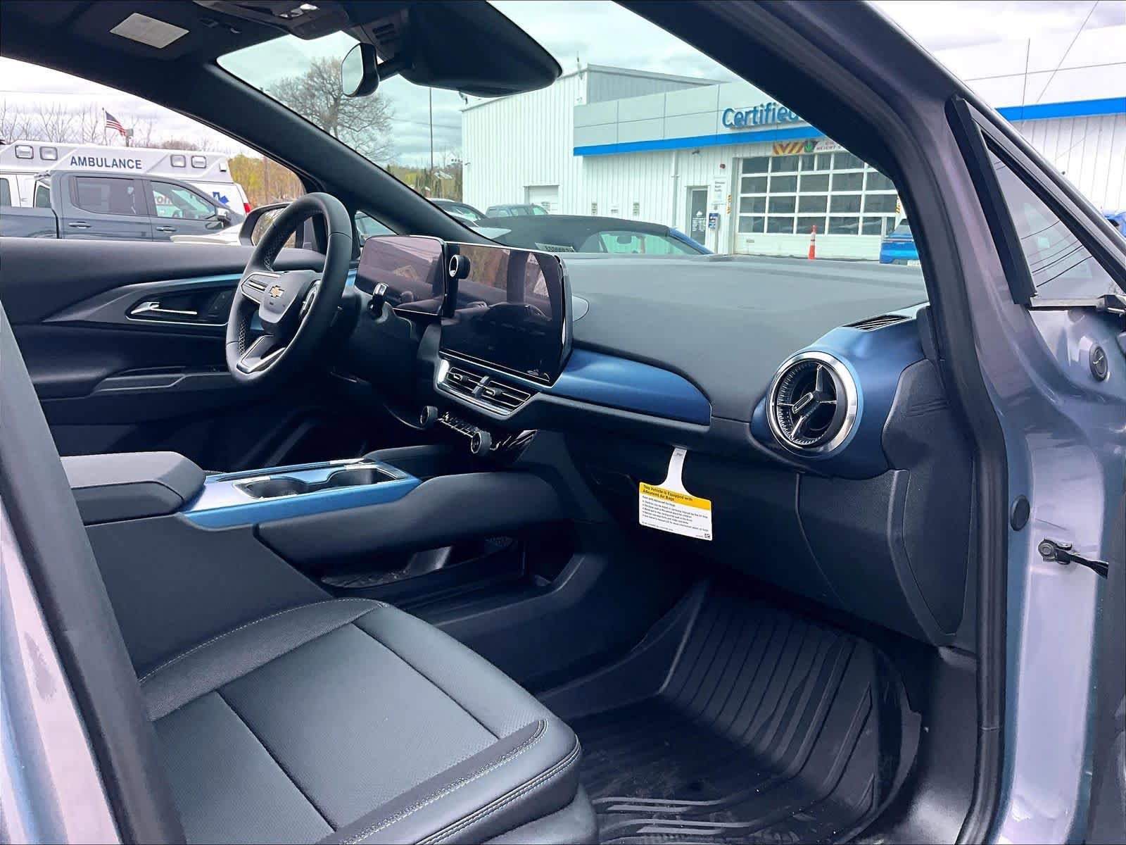 New 2026 Chevrolet Equinox EV LT FWD image 10