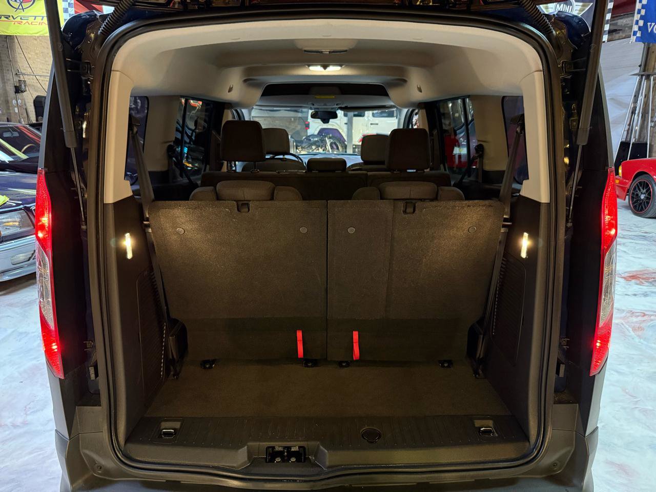 Used 2018 Ford Transit Connect XL FWD image 31