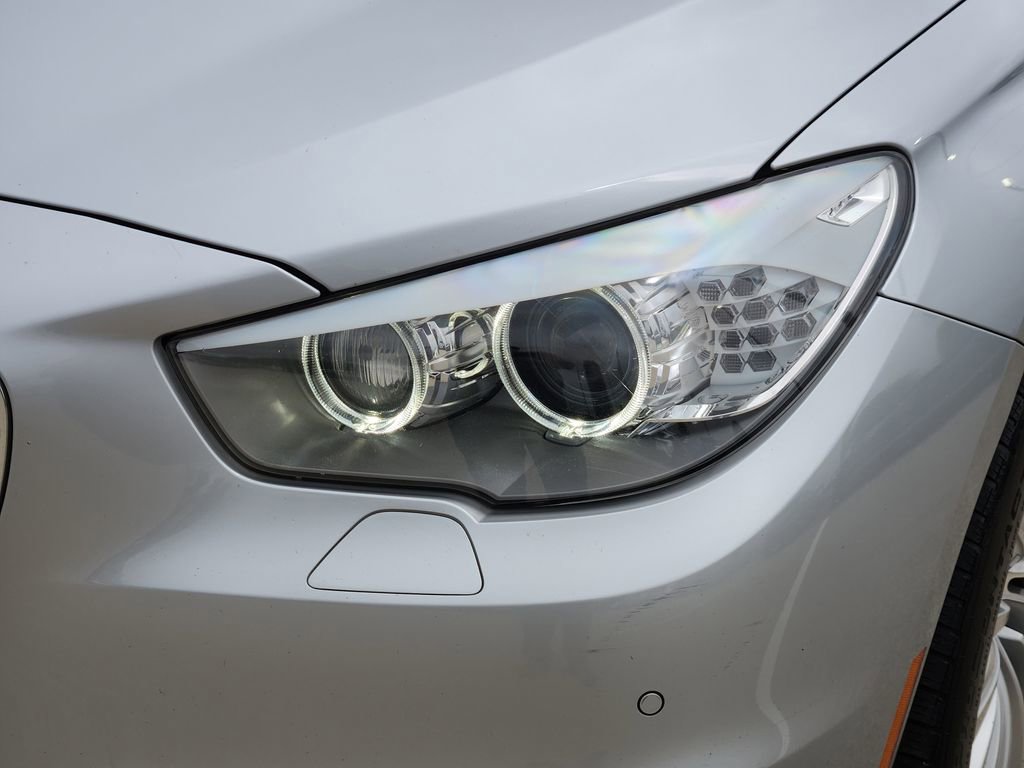 Used 2017 BMW 535i Gran Turismo RWD image 9