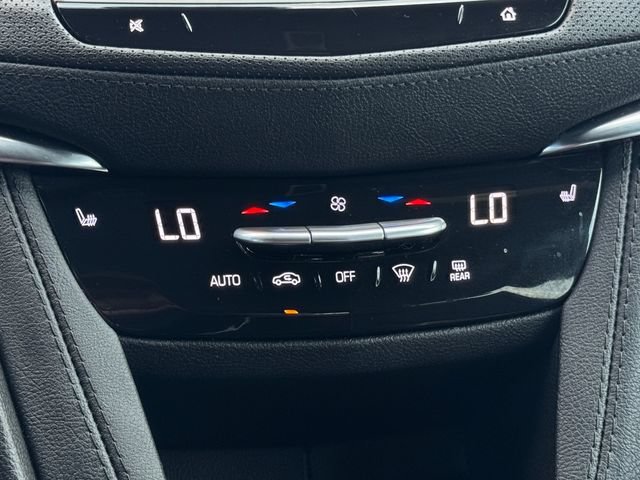 Used 2023 Cadillac XT5 Luxury FWD image 16
