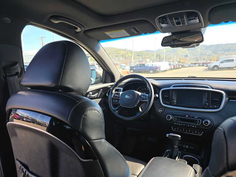 Used 2019 Kia Sorento SX image 10