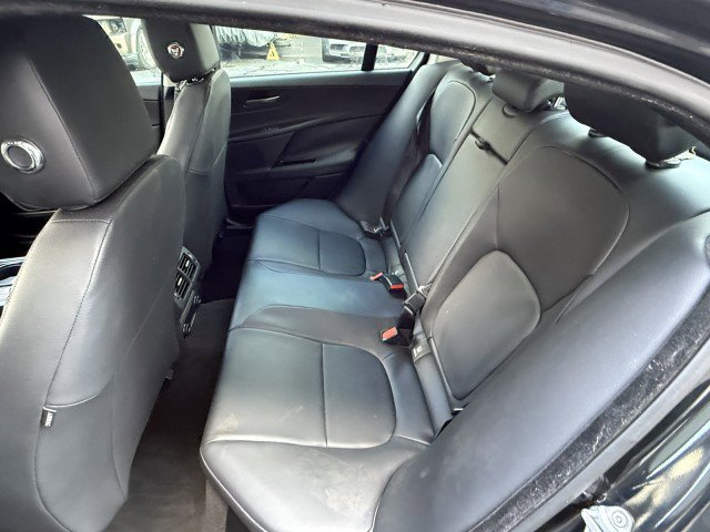 Used 2017 Jaguar XE Premium image 8