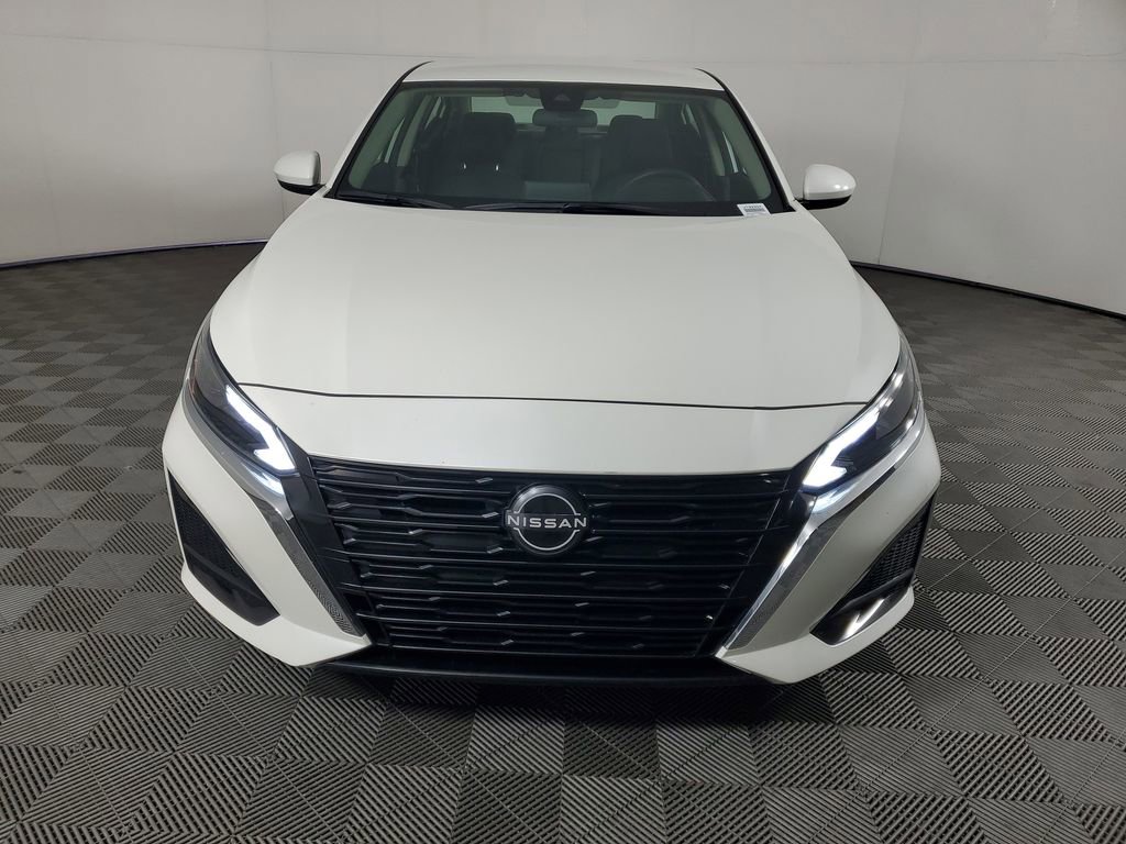 Used 2023 Nissan Altima 2.5 SV image 9