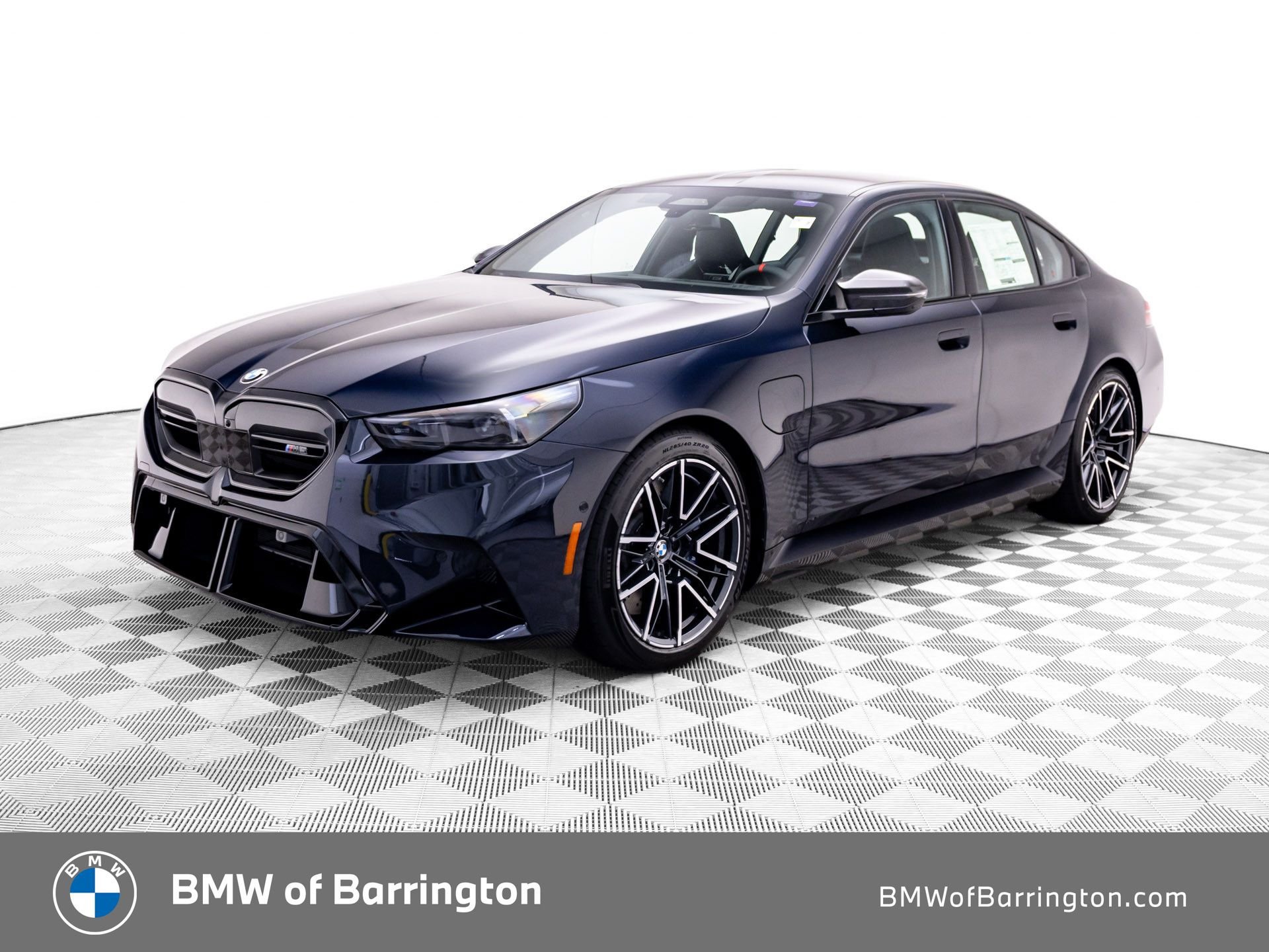 New 2027 BMW M5 w/ Carbon Package