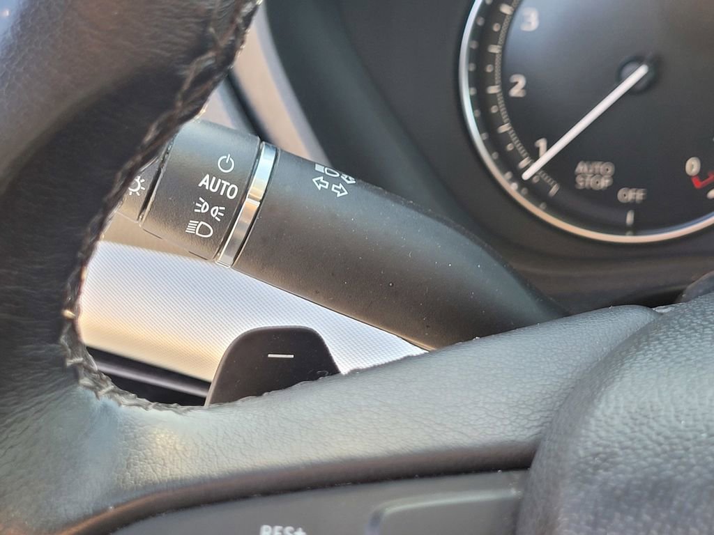 Used 2023 Cadillac XT4 Premium Luxury image 27
