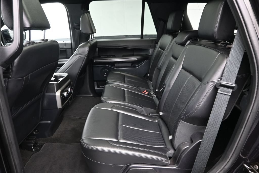Used 2021 Ford Expedition XLT AWD/4WD image 12