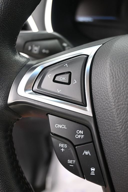 Used 2020 Ford Edge Titanium w/ Equipment Group 301A AWD/4WD image 20