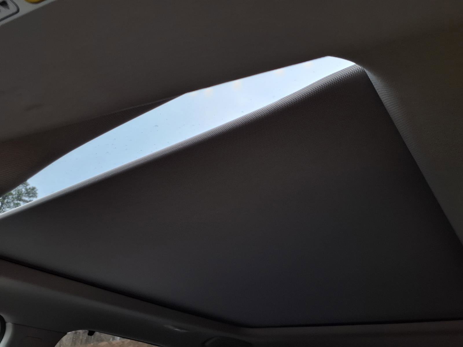 Used 2021 Nissan Rogue SL w/ Premium Package image 23