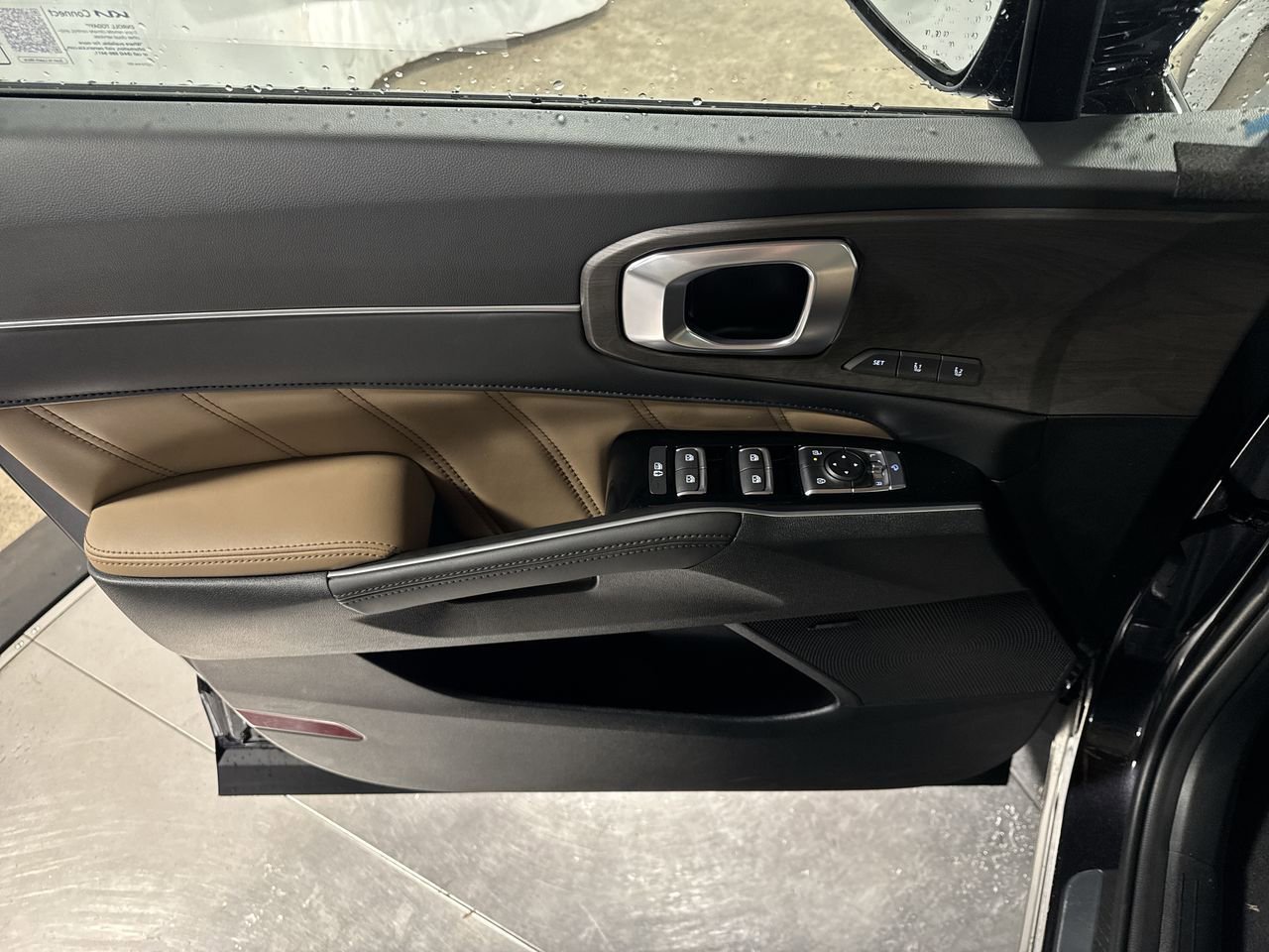 New 2026 Kia Sorento SX Prestige w/ Olive Brown Leather Package image 21