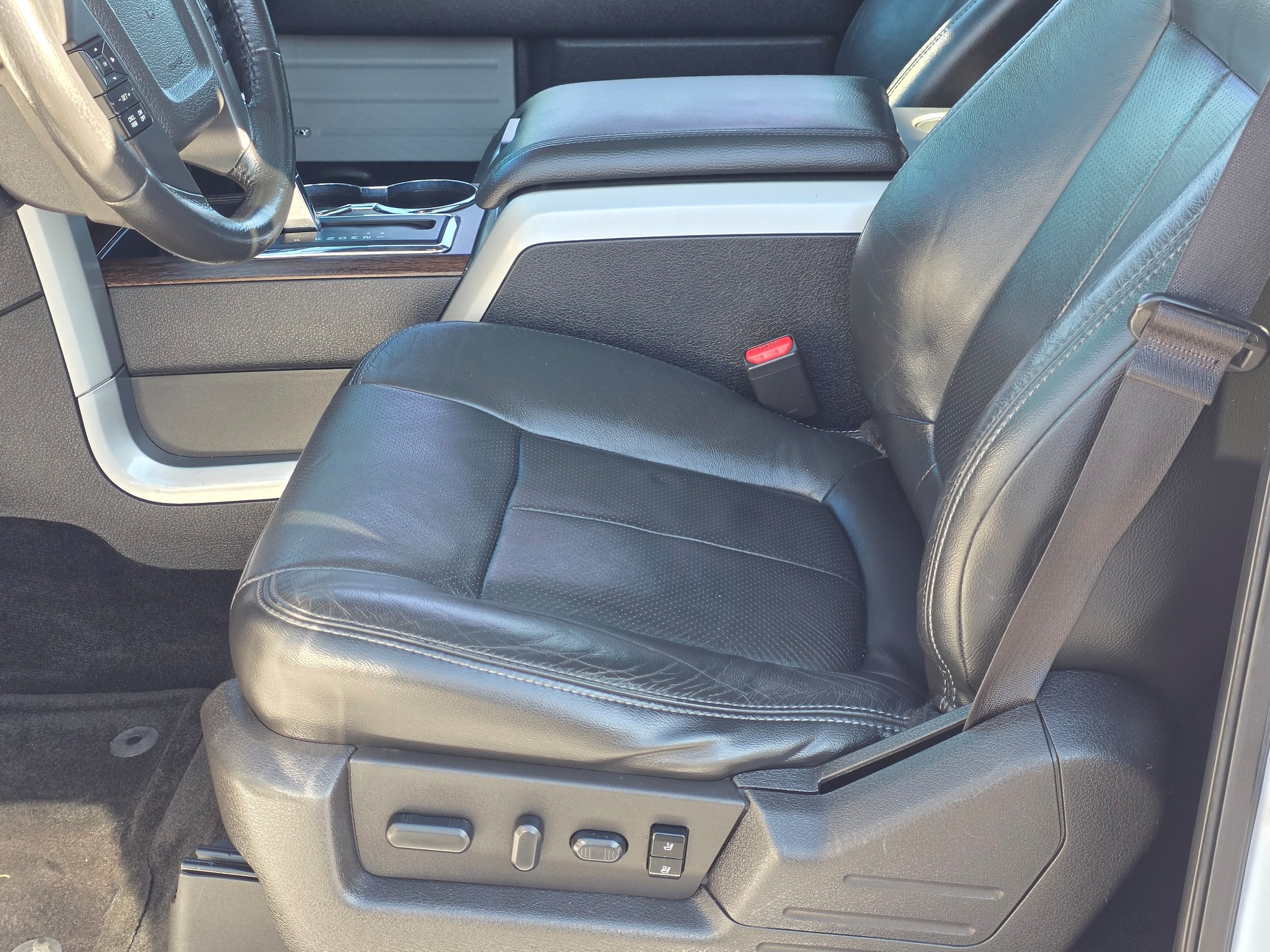 Used 2013 Ford F150 Lariat w/ Lariat Chrome Pkg AWD/4WD image 15