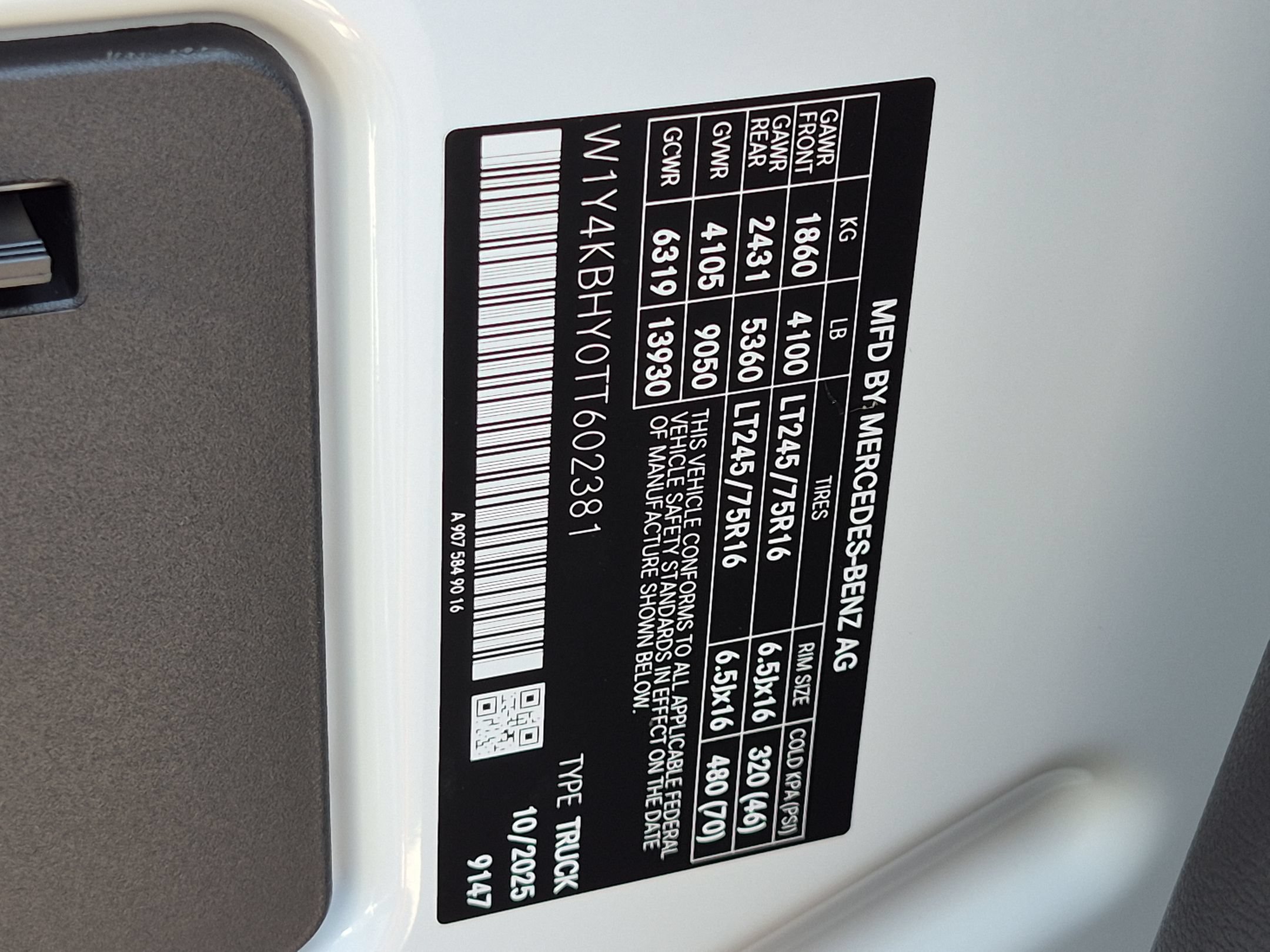 New 2026 Mercedes-Benz Sprinter 2500 image 33