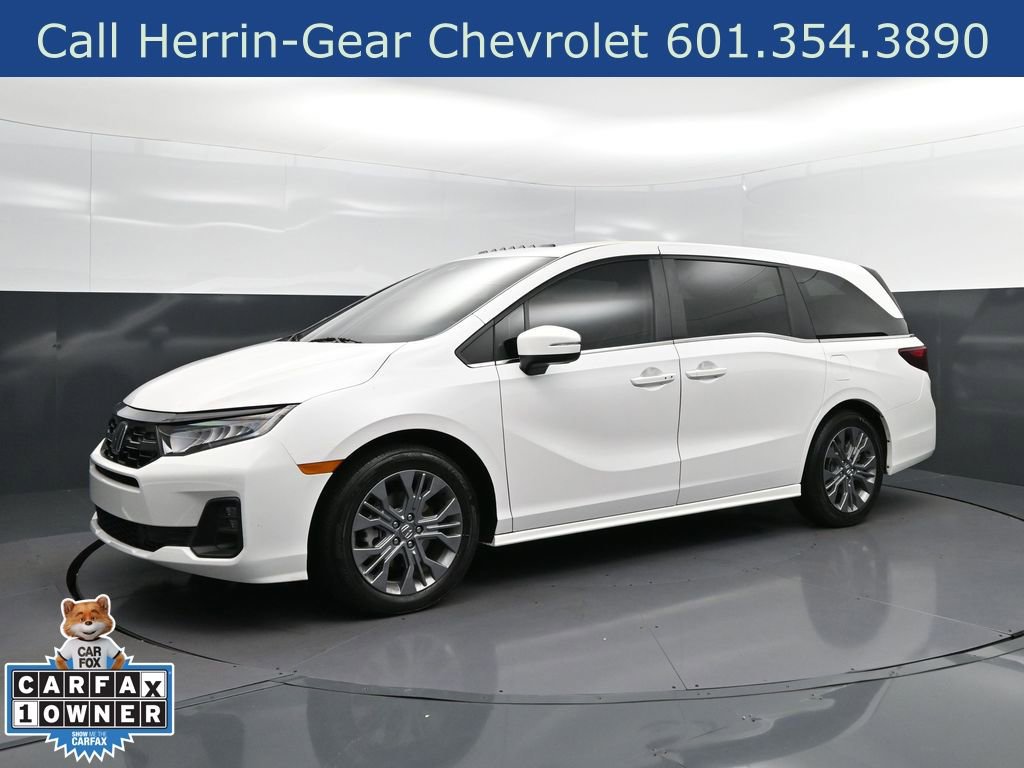 Used 2025 Honda Odyssey Touring image 3